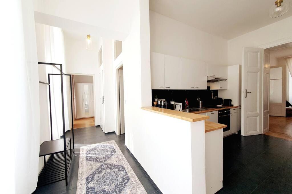 Savoir Vivre Apartments Rosinagasse เวียนนา ภายนอก รูปภาพ