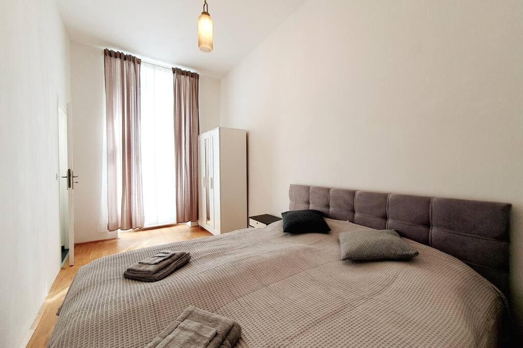 Savoir Vivre Apartments Rosinagasse เวียนนา ภายนอก รูปภาพ
