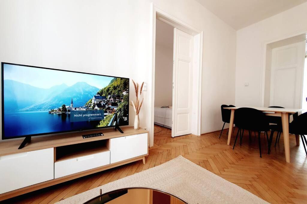 Savoir Vivre Apartments Rosinagasse เวียนนา ภายนอก รูปภาพ