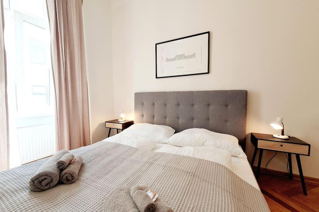 Savoir Vivre Apartments Rosinagasse เวียนนา ภายนอก รูปภาพ